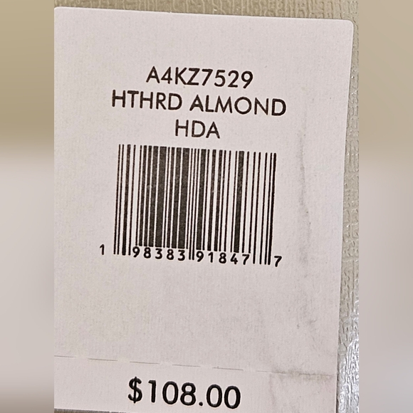 Calvin Klein Knit Beanie with Pom Pom & Scarf Set NIB - Picture 4 of 8